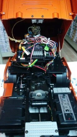 23689 Tamiya - 1/14 RC RTR Scania R620 Highline - Full Operation Finished (Met Orange) -Remote Control Model Shop b 23689 SUB 4