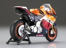 30053CS Kyosho - 1/18 EP Motorcycle MINI-Z MC-01 2.4GHz REPSOL Honda RC212V 2011 No.27 9 30053CS Kyosho - 1/18 EP Motorcycle MINI-Z MC-01 2.4GHz REPSOL Honda RC212V 2011 No.27 - Image 7