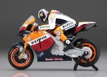 30053DP Kyosho - 1/18 EP Motorcycle MINI-Z MC-01 2.4GHz REPSOL Honda RC212V 2011 No.26 9 30053DP Kyosho - 1/18 EP Motorcycle MINI-Z MC-01 2.4GHz REPSOL Honda RC212V 2011 No.26 - Image 7