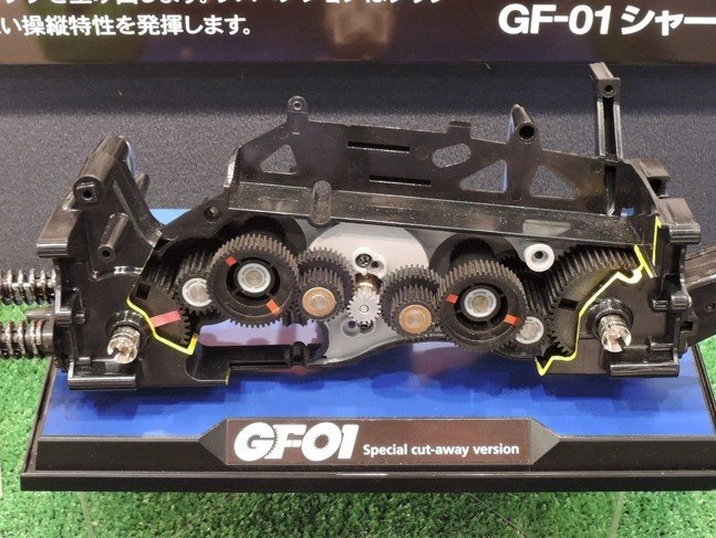 47305 Tamiya - 1/12 Toyota Land Cruiser 40 Pick-UP (Red Painted Body) GF-01 Chassis 3 47305 Tamiya - 1/12 Toyota Land Cruiser 40 Pick-UP (Red Painted Body) GF-01 Chassis