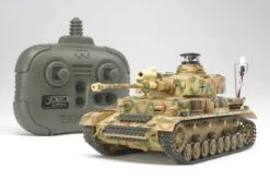 48211 Tamiya - 1/35 R/C German Panzerkampfwagen IV Ausf.J (w/2.4GHz Control Unit)