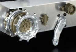 56037 Tamiya - 1/16 RC Japan Ground Self Defense Force Type 10 Tank Full Option Kit W/Control Unit