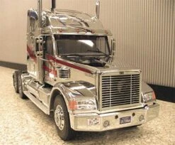 56316 Tamiya - 1/14 Tractor Knight Hauler Metallic Special (New Arrival)