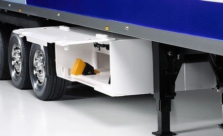 56319 Tamiya - RC 3-Axle Reefer Semi-Trailer For Tamiya 1/14 Scale R/C Tractor Truck 4 56319 Tamiya - RC 3-Axle Reefer Semi-Trailer For Tamiya 1/14 Scale R/C Tractor Truck - Image 2