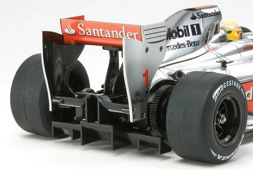 58475 Tamiya - 1/10 RC Vodafone McLaren Mercedes MP4-24 (F104 Chassis) 5 58475 Tamiya - 1/10 RC Vodafone McLaren Mercedes MP4-24 (F104 Chassis) - Image 3