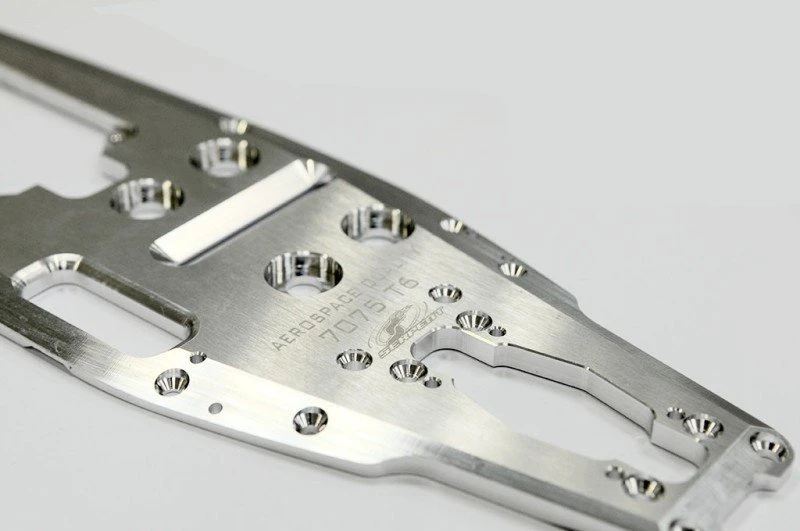 SER903011 Serpent Serpent 966 -TE V2 1/8 Scale 4WD 14 SER903011 Serpent Serpent 966 -TE V2 1/8 Scale 4WD - Image 12